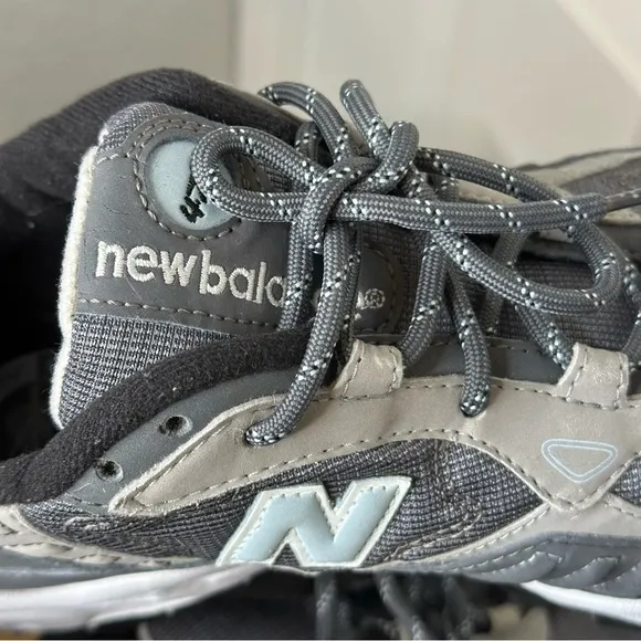 New Balance 470 &quot;CW470BS&quot; Gray All Terrain Trail Running Shoes Sz 7.5W Hiking