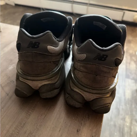 New Balance 9060 Black and Gray