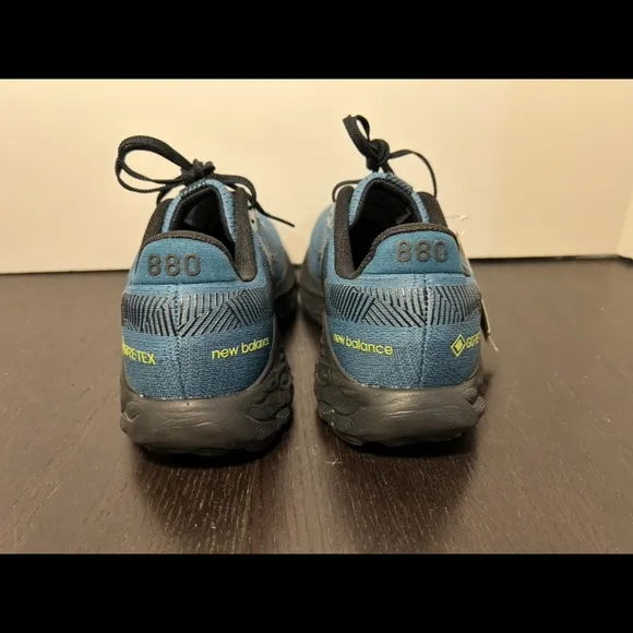 New Balance Fresh Foam X 880v14 GORE-TEX Running Shoes Sneakers Blue Womans 8