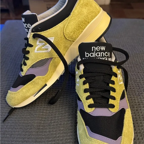 New Balance Men's 1500 MADE in UK Limited Edition Shoes in Green Size 9