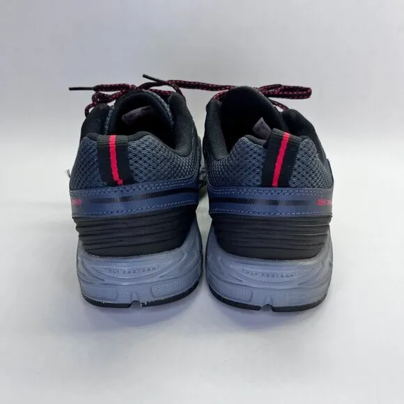 New Balance Men’s Lonoke All Terrain Shoes SIze 10 in Gray Black Red MTLONLT1