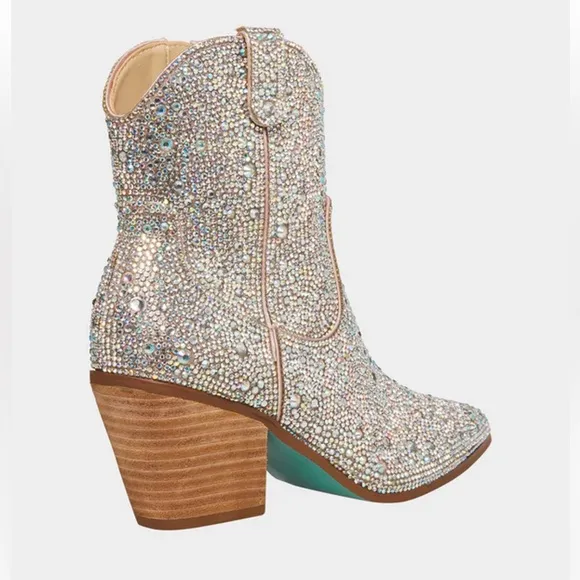 🌸NEW BETSEY JOHNSON DIVA RHINESTONE ANKLE BOOTS Sz 8.5 WITH BOX.