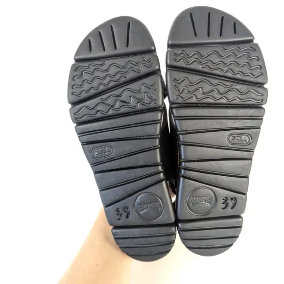 NEW Camper Oruga Lug Sole Adjustable Sandal Black Size 9 (39)