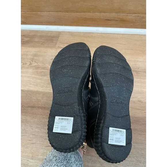 NEW Clarks Womens Black Leather Ankle Boots With Side Zipper &amp; Buckle Detail