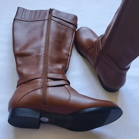 New Comfortview Janis Leather Brown Knee-High Boots with Buckle Detail Size 7.5