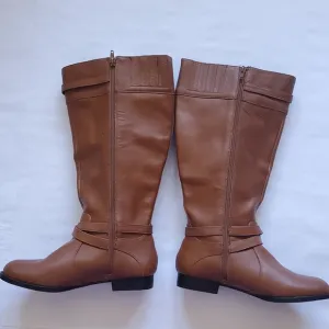 New Comfortview Janis Leather Brown Knee-High Boots with Buckle Detail Size 7.5