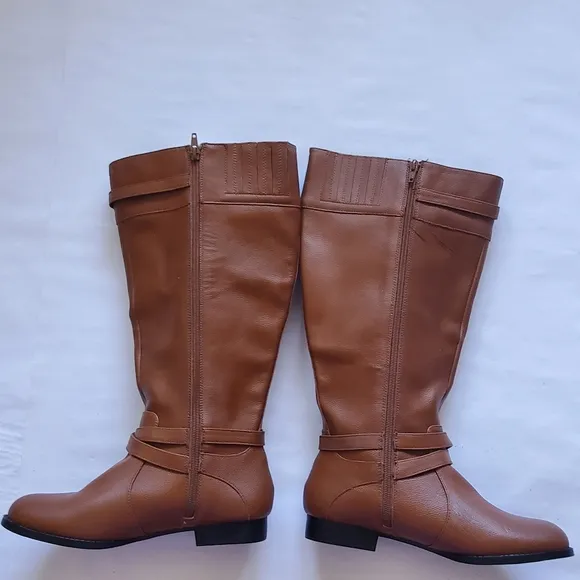 New Comfortview Janis Leather Brown Knee-High Boots with Buckle Detail Size 7.5