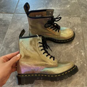 NEW Dr. Martens Women's 1460 Sand Rainbow Ray Boots size 5