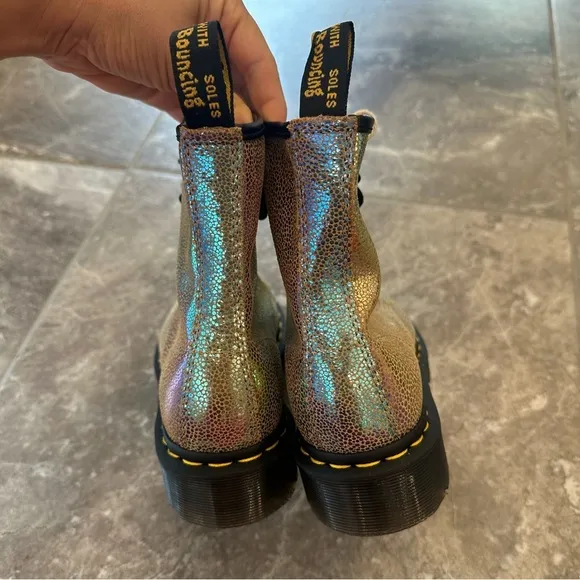 NEW Dr. Martens Women's 1460 Sand Rainbow Ray Boots size 5