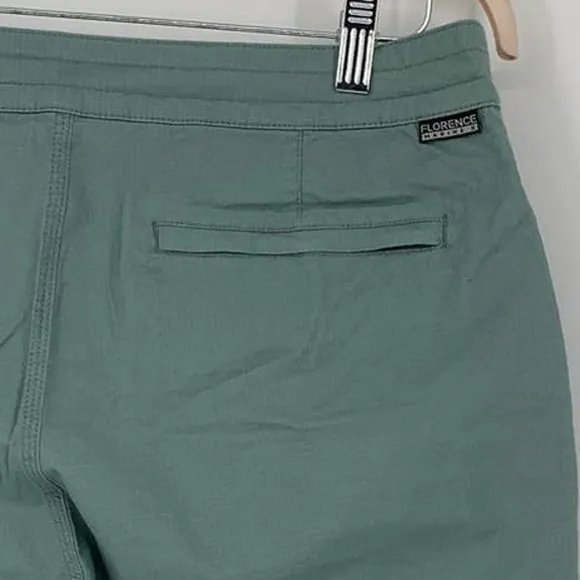 NEW! Florence Marine X Size 31 Traveler Short Sage Green Swim $65 msrp A17-1