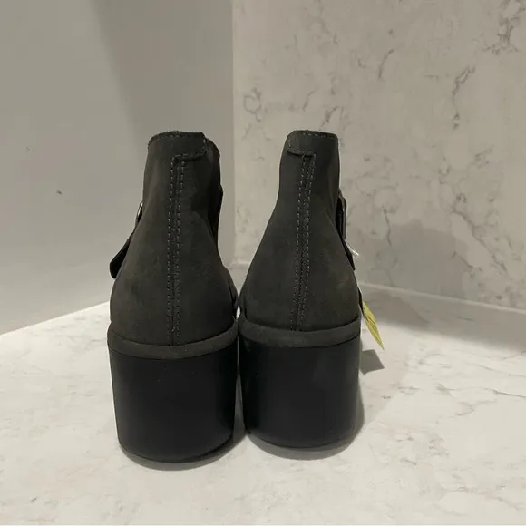 New! FLY LONDON BIRT397FLY Leather Wedge Ankle Boot EU 40 US 9‎ / 9.5