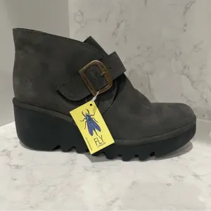 New! FLY LONDON BIRT397FLY Leather Wedge Ankle Boot EU 40 US 9‎ / 9.5
