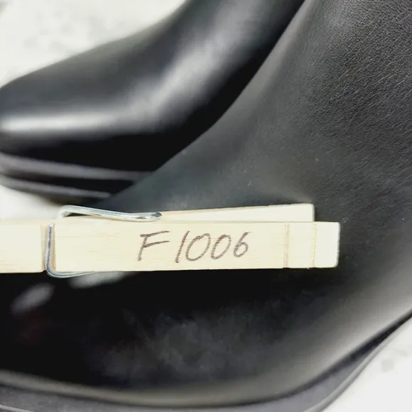 New Franco Sarto Dalden Black Leather Ankle Boots F1006