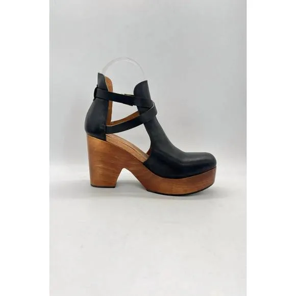 NEW FREE PEOPLE women's cedar leather clog shoes in black