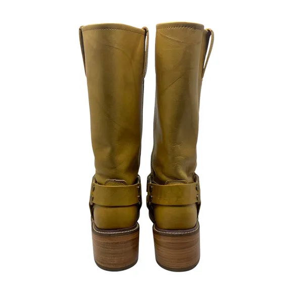 New Frye Kate Harness Pull On Motorcycle Boots Banana Women's Sz 9 Boxed