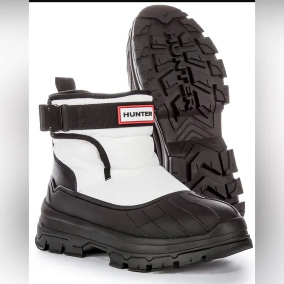 🔥NEW🔥 HUNTER Women’s 8 Intrepid Short Buckle Snow Winter Waterproof Boots NWT