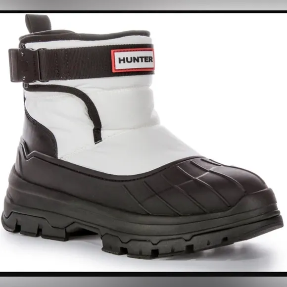 🔥NEW🔥 HUNTER Women’s 8 Intrepid Short Buckle Snow Winter Waterproof Boots NWT