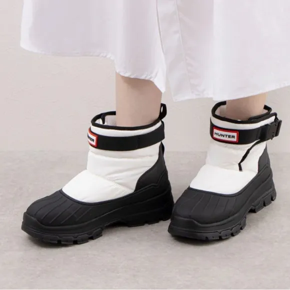 🔥NEW🔥 HUNTER Women’s 8 Intrepid Short Buckle Snow Winter Waterproof Boots NWT