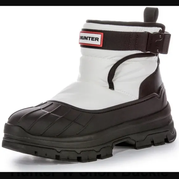 🔥NEW🔥 HUNTER Women’s 8 Intrepid Short Buckle Snow Winter Waterproof Boots NWT