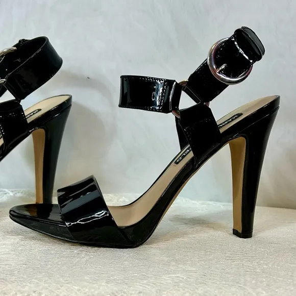 NEW Karl Lagerfeld Paris Women's Cieone Patent Leather Sandals Black Sz 7