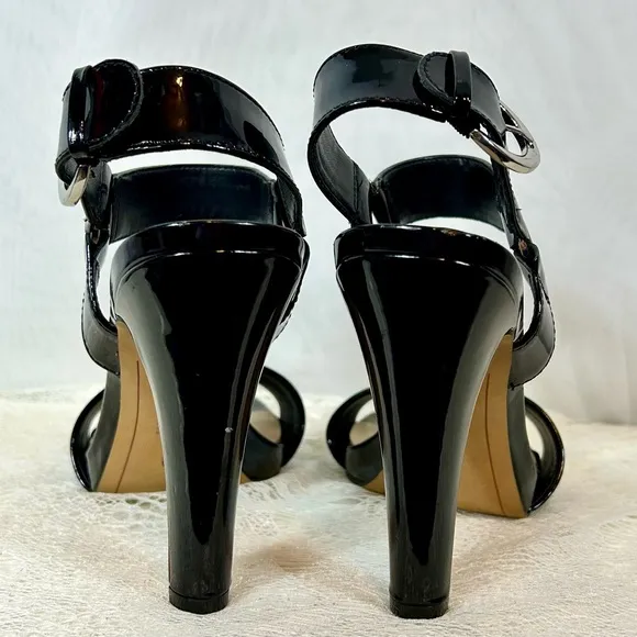 NEW Karl Lagerfeld Paris Women's Cieone Patent Leather Sandals Black Sz 7