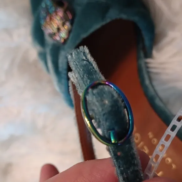 NEW Kurt Geiger Kensington London Rainbow Eagle Teal Quilted Stylish High Heels