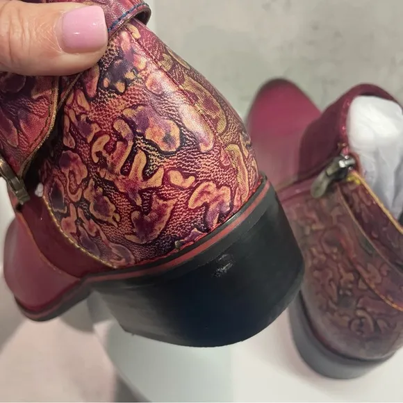 New! L'ARTISTE TIATIA Handpainted Booties BOOTS in Bordeaux EU 39 US 8.5 $300