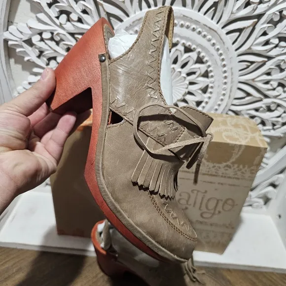 NEW Latigo By Anthropologie Cactus Clogs Stylish Women's Slingback Heels Sz.10