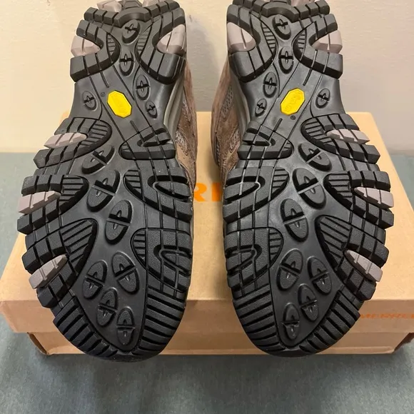 NEW Merrell Men’s Moab 3 WP GTX Style J035799 Braken 12.5 Hiking Shoes Brown