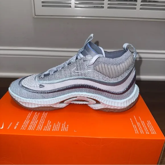 New! Nike Women's Cosmic Unity 3 Basketball Shoes