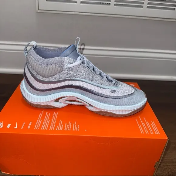 New! Nike Women's Cosmic Unity 3 Basketball Shoes