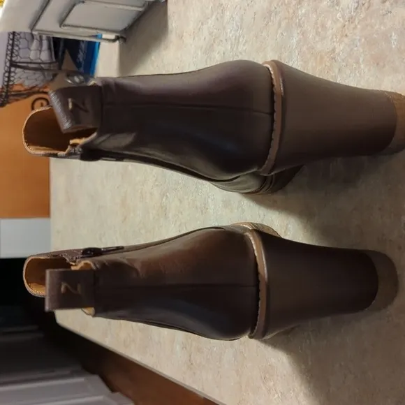 NEW no box Zodiac size 10 brown wedge ankle boots booties women's 4 in heel