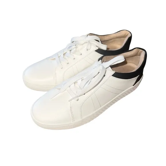New SOUL NATURALIZER WHITE SOUL NEELA SNEAKER Sz 7.5