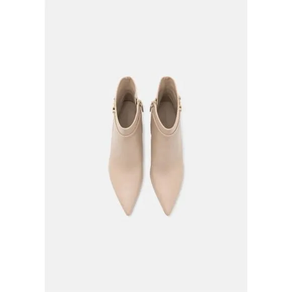 NEW TORY BURCH women's double t buckle pointed ankle boot in stone gray