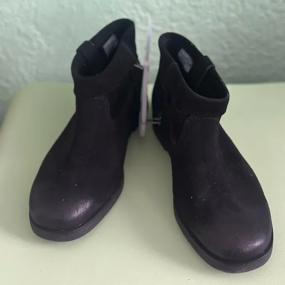 NEW UGG Josefene Cuff Suede Ankle Boots in Black sz 8