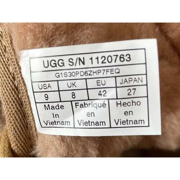 NEW UGG Neumel Cozy Sheepskin Ankle Chukka Boots Chestnut Brown Mens Size 9
