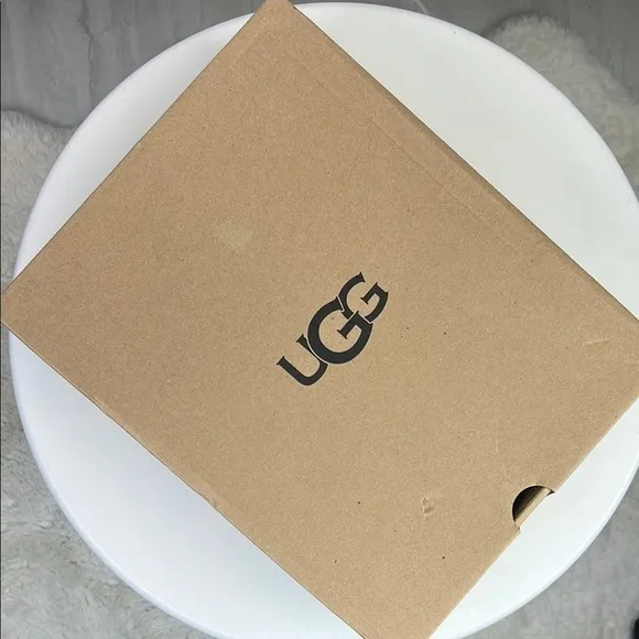 NEW UGG Women’s Black Karel Boots Size 7 w/ Box