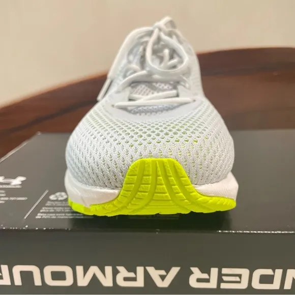 NEW Under Armor HOVR Sonic 4 Running Shoes Grey/White/Neon Green Men’s Size 12.