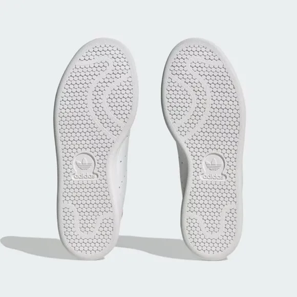 [NEW] Women's adidas Stan Smith Shoes White HQ6642