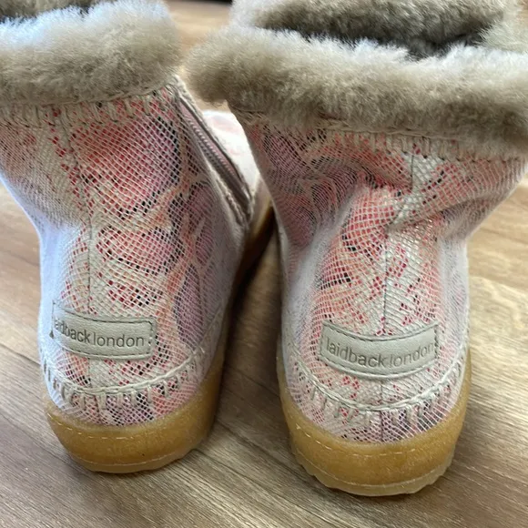 New Women’s Laidback London Setsu Crochet Weather Resistant Boots!🔥🔥🔥