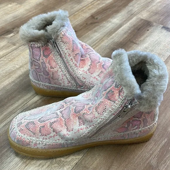 New Women’s Laidback London Setsu Crochet Weather Resistant Boots!🔥🔥🔥