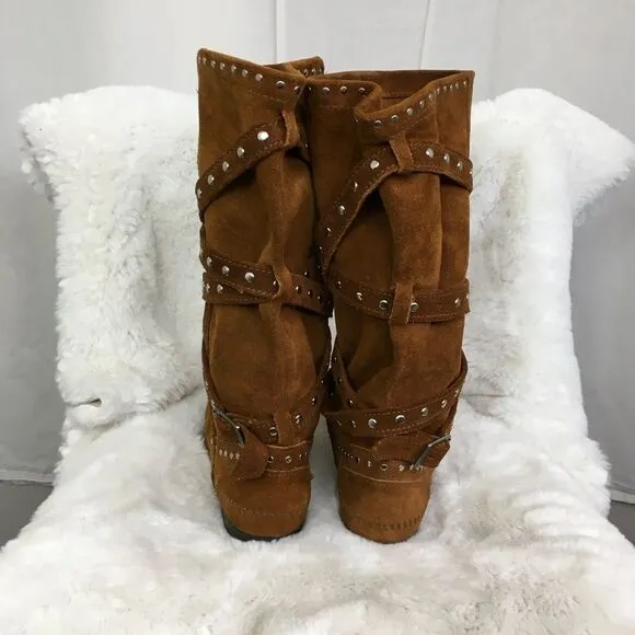 NEW Minnetonka Cognac Slouchy Suede Harness Studded Moccasin Boots Size 9