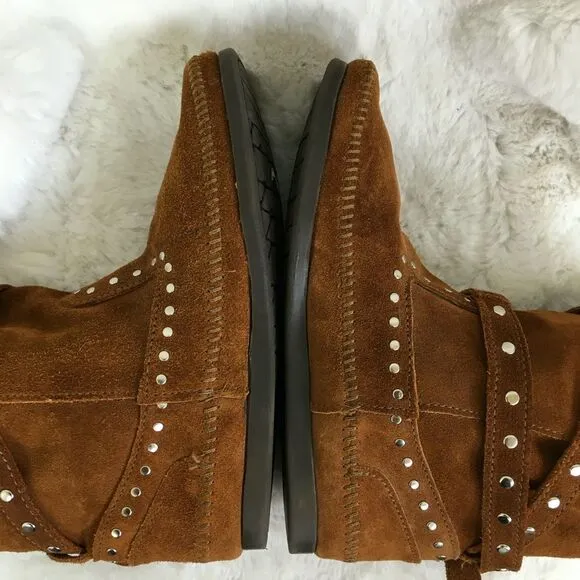 NEW Minnetonka Cognac Slouchy Suede Harness Studded Moccasin Boots Size 9