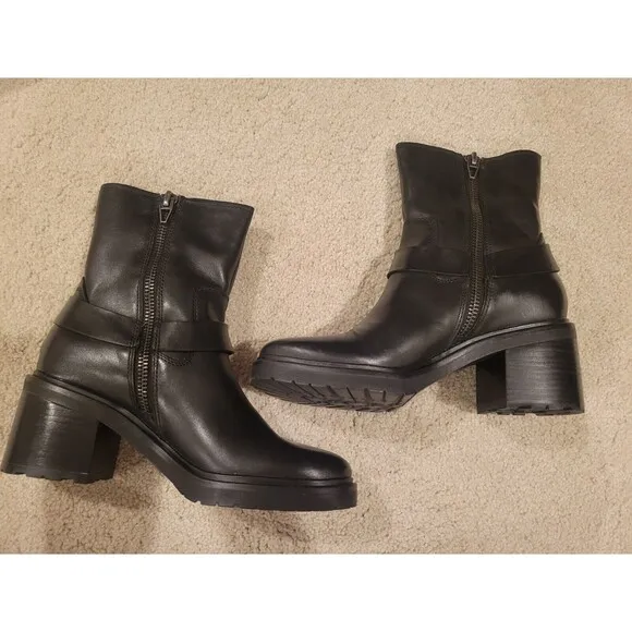 NIB Dolce Vita Camros Women's Boot Side Zip Motorcycle Style Black Size 8.5