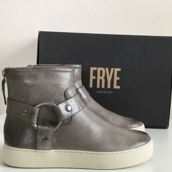 NIB Frye Lena Harness Boots (6.5)