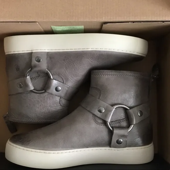 NIB Frye Lena Harness Boots (6.5)