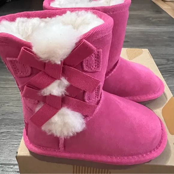 NIB Little Girl’s SZ 6 KOOLABURRA by UGG Hot Pink Boots