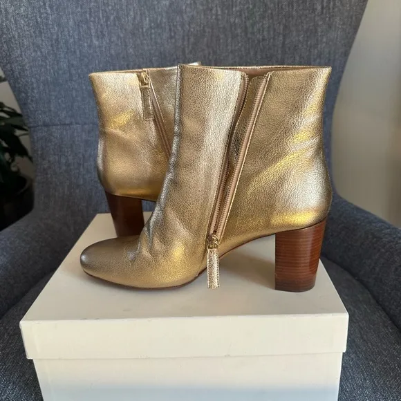 NIB Sezane Lea Boots Sz 41/9Gold Ankle Boots