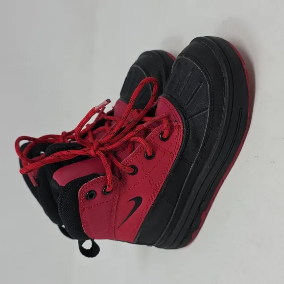 Nike ACG  Kids Red and Black Winter Boots Size 11.5C