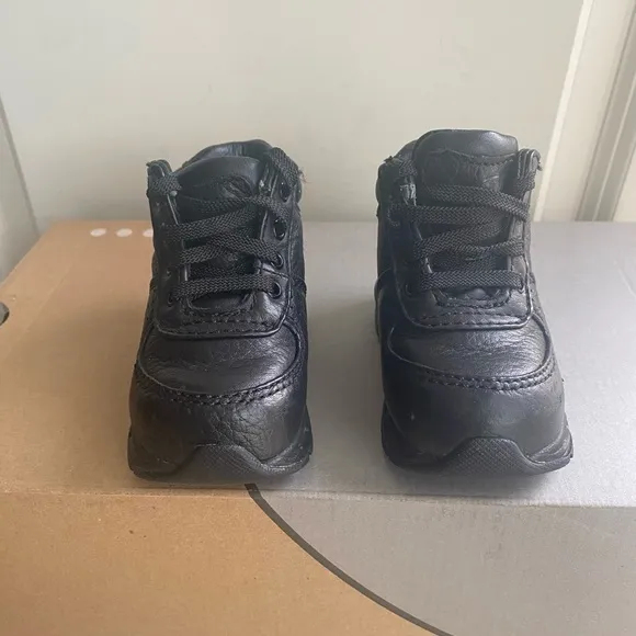 Nike ACG “Triple Black” Toddler Boots -Size 4C